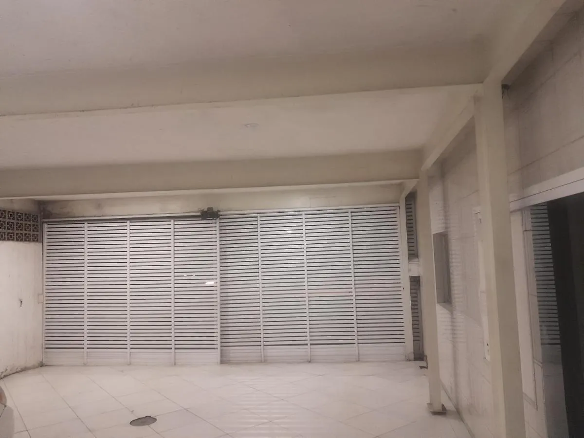 Suites Em Cabo Frio Värdshus