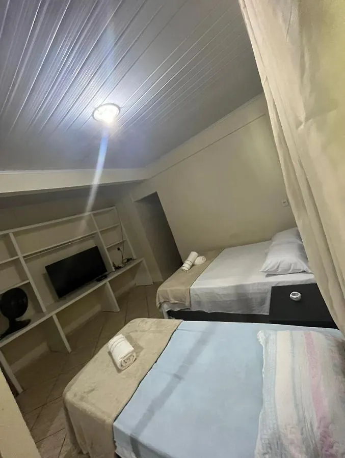 Suites Em Cabo Frio Värdshus