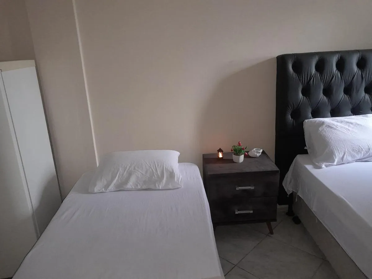 Suites Em Cabo Frio Värdshus