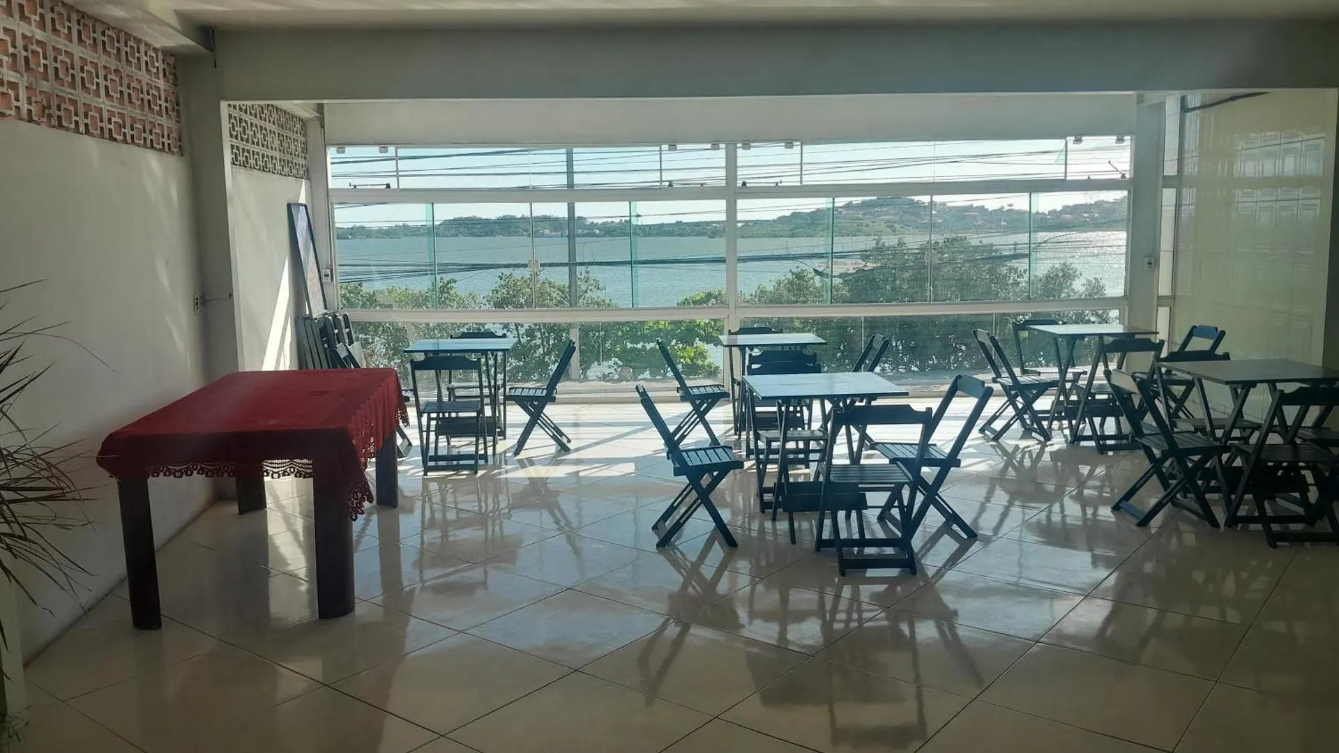 Suites Em Cabo Frio Värdshus